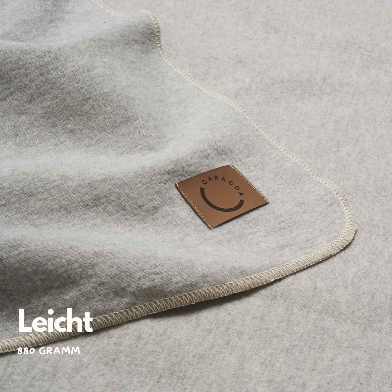 Leichte Baumwolldecke Hellgrau