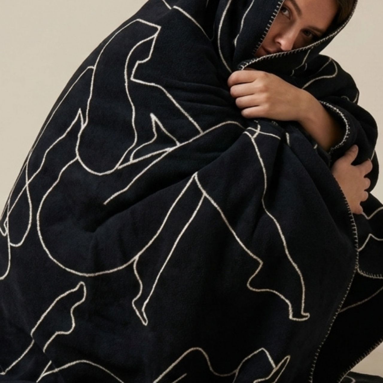 Die Wohndecke • Woman Being